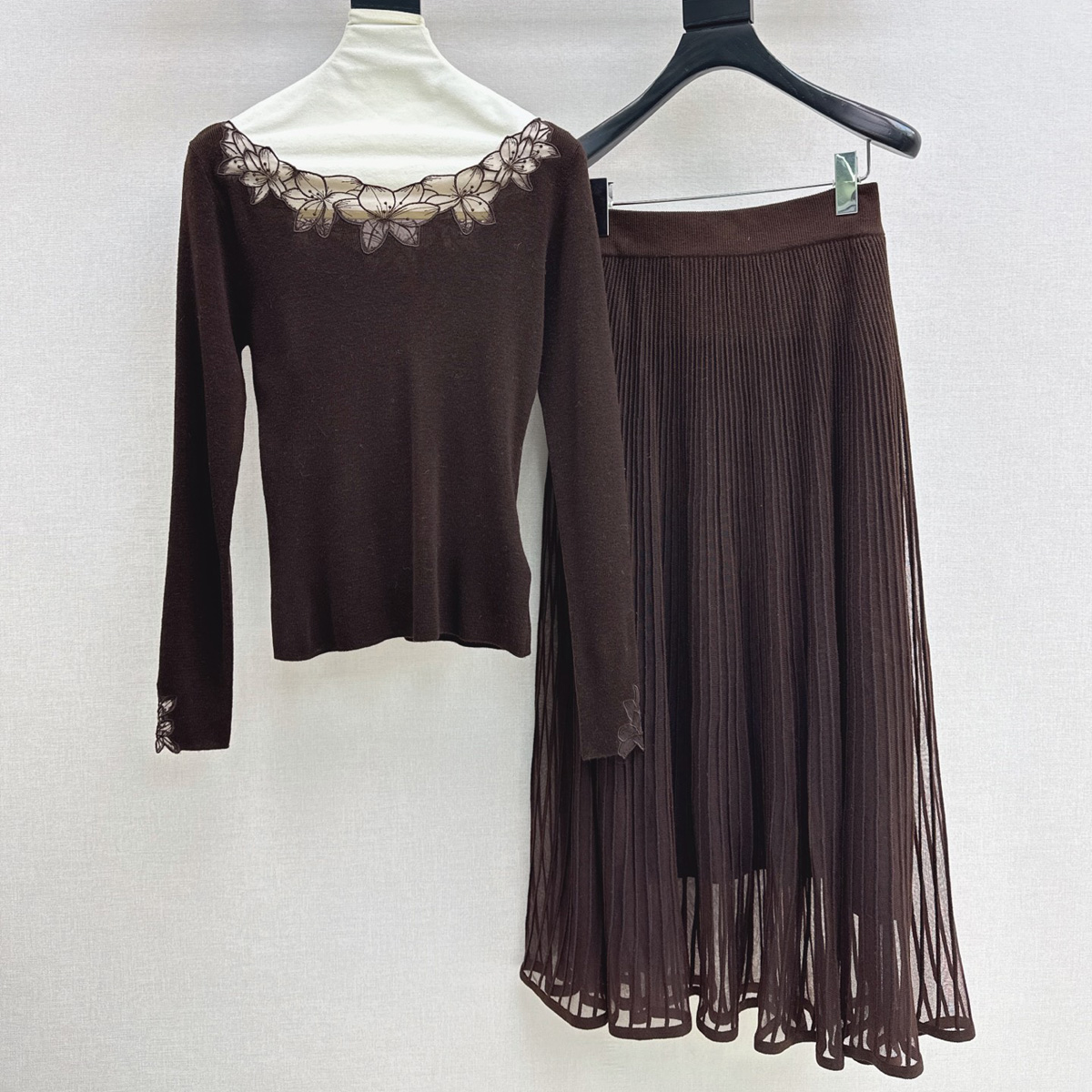 Ensemble en deux pièces de hau - Midi Skirt Floral avis et prix